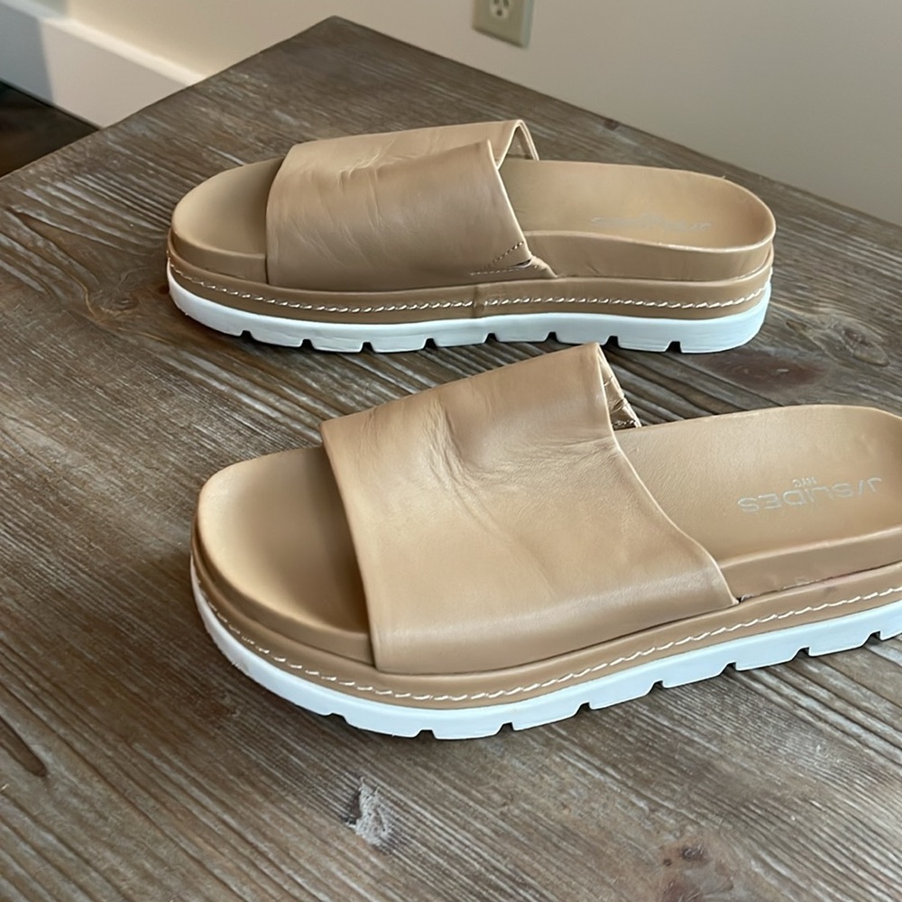 J/Slides, Sandals Tan/Camel Color, Size 8.5 - image 5